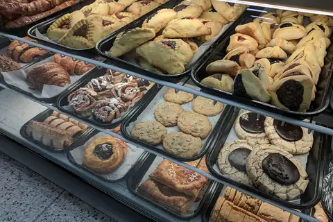 BigWigs Bakery photo 2